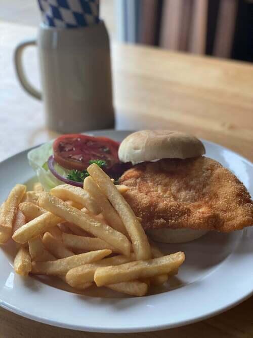 BREADED CHICKEN SANDWICH image BREADED CHICKEN SANDWICH image